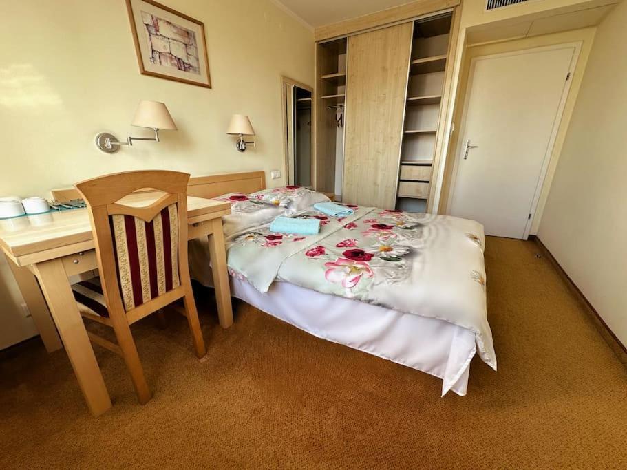 Apartament 10q - Z6 604 B *